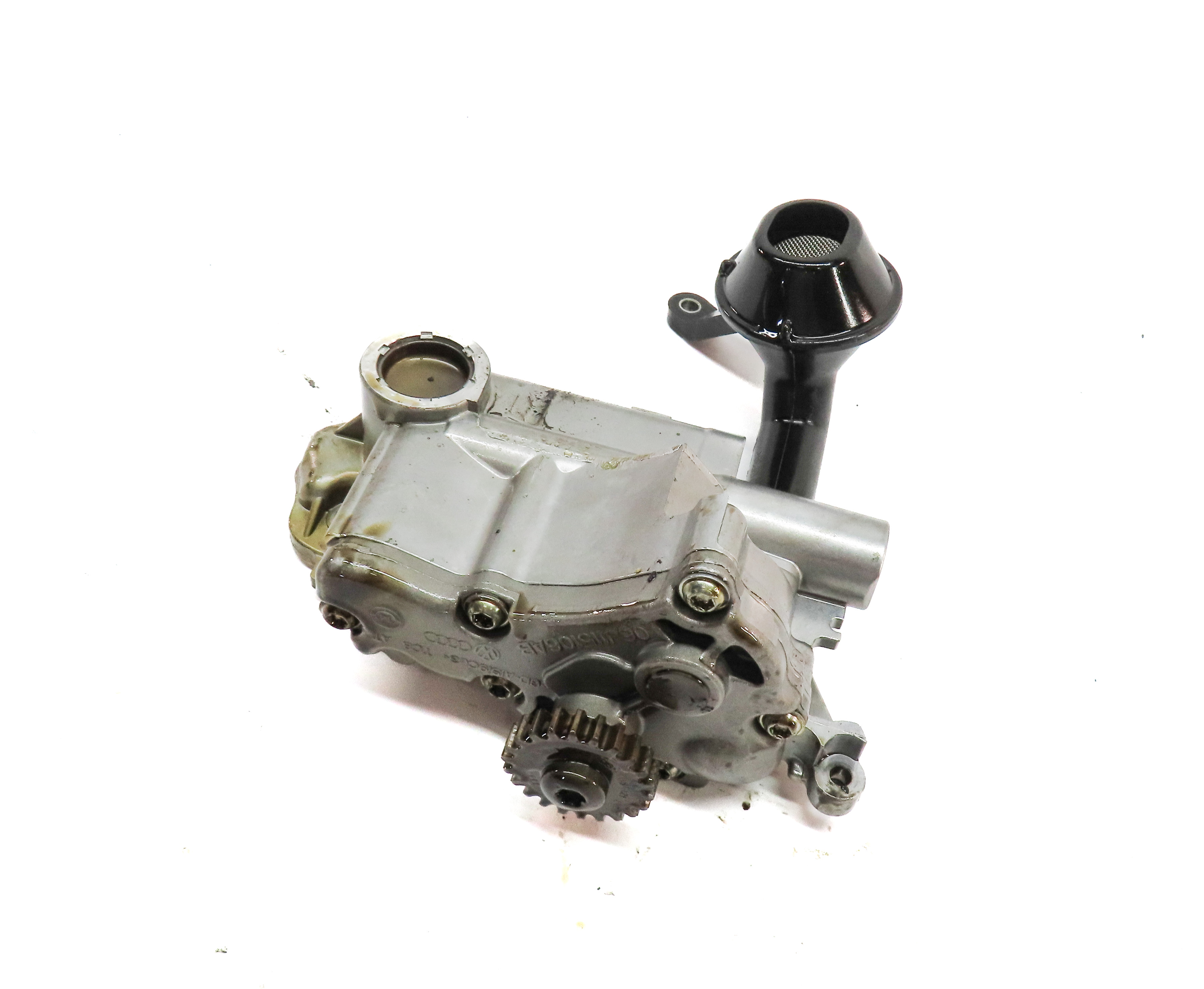 2015 AUDI Q3 PREM+ (8U) 2.0L (CCTA) ENGINE MOTOR OIL FLUID PUMP w/ PICK UP TUBE — exact item pictured